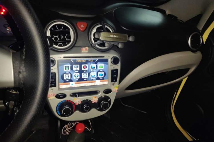 Used CHANGAN Benni mini 2012 1.0L Manual Family Edition China IV Standard Audio And AC Panel