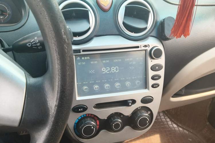 Used CHANGAN Benni mini 2012 1.0L Manual Family Edition China IV Standard Audio And AC Panel