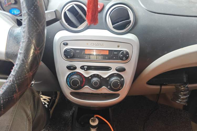Used CHANGAN Benni mini 2012 1.0L Manual Family Edition China IV Standard Audio And AC Panel