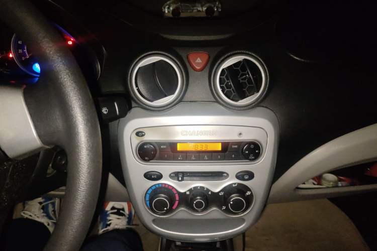Used CHANGAN Benni mini 2012 1.0L Manual Fashion Edition China V Standard Audio And AC Panel