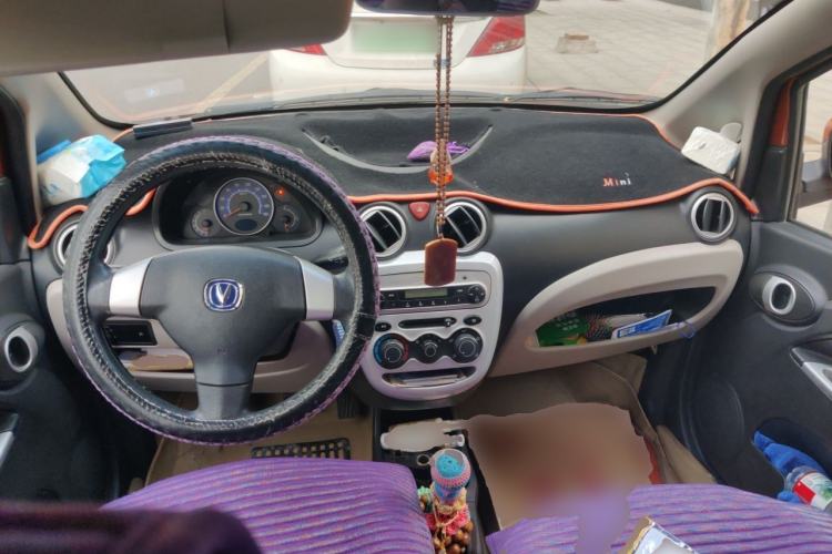 Used CHANGAN Benni mini 2012 1.0L Manual Fashion Edition China IV Standard Center Console