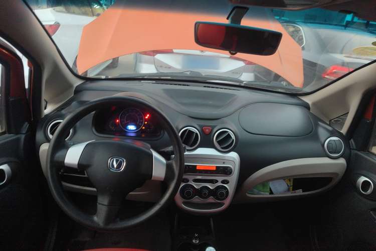 Used CHANGAN Benni mini 2012 1.0L Manual Fashion Edition China V Standard Center Console