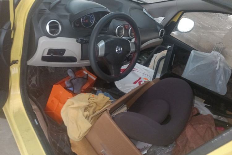 Used CHANGAN Benni mini 2012 1.0L Manual Fashion Edition China IV Standard Center Console