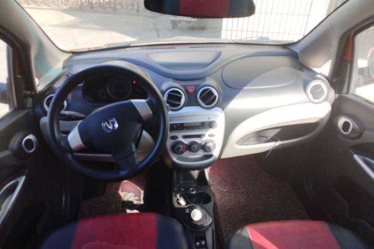 Used CHANGAN Benni mini 2012 1.0L Manual Family Edition China IV Standard Center Console