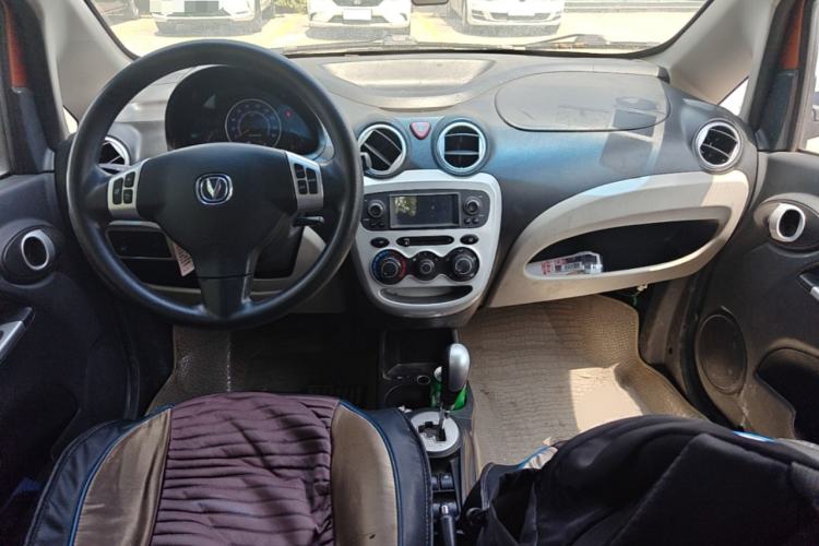 Used CHANGAN Benni mini 2012 1.0L IMT Navigation Version China IV Standard Center Console
