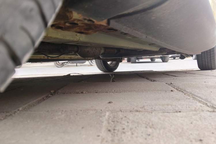 Used CHANGAN Benni mini 2012 1.0L IMT Navigation Version China IV Standard Chassis Front Left