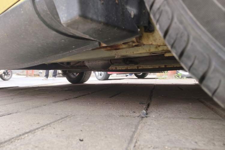 Used CHANGAN Benni mini 2012 1.0L IMT Navigation Version China IV Standard Chassis Front Right