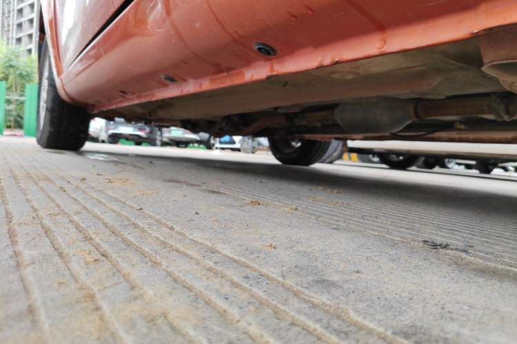 Used CHANGAN Benni mini 2012 1.0L IMT Fashion Edition China IV Standard Chassis Rear Left