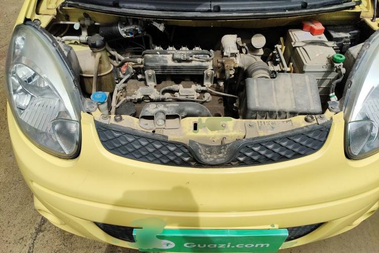 Used CHANGAN Benni mini 2012 1.0L IMT Navigation Version China IV Standard Engine Bay