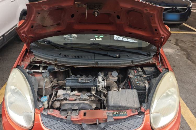 Used CHANGAN Benni mini 2012 1.0L Manual Family Edition China V Standard Engine Bay