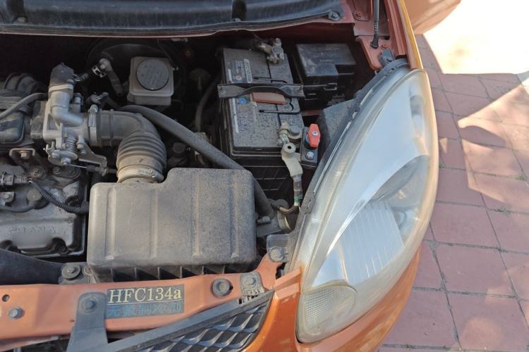 Used CHANGAN Benni mini 2012 1.0L Manual Family Edition China V Standard Engine Bay Left