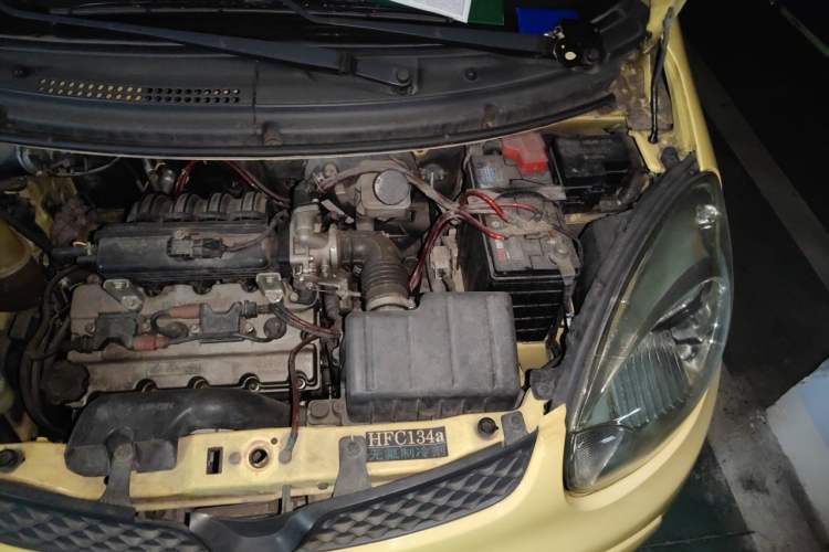 Used CHANGAN Benni mini 2012 1.0L Manual Family Edition China IV Standard Engine Bay Left
