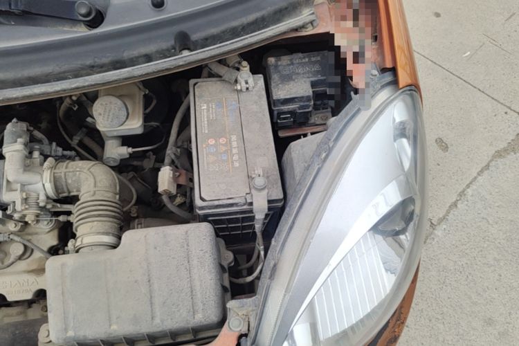 Used CHANGAN Benni mini 2012 1.0L Manual Fashion Edition China V Standard Engine Bay Left