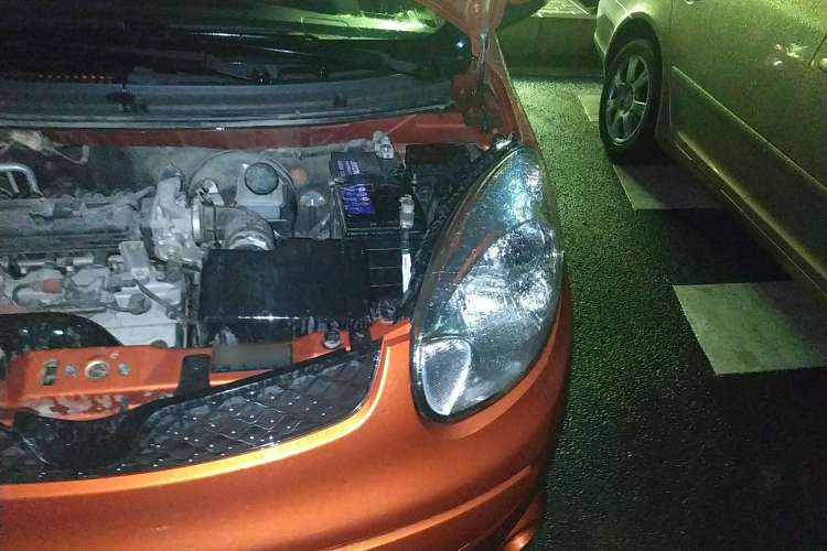 Used CHANGAN Benni mini 2012 1.0L Manual Fashion Edition China V Standard Engine Bay Left