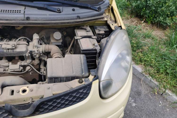 Used CHANGAN Benni mini 2012 1.0L Manual Fashion Edition China IV Standard Engine Bay Left