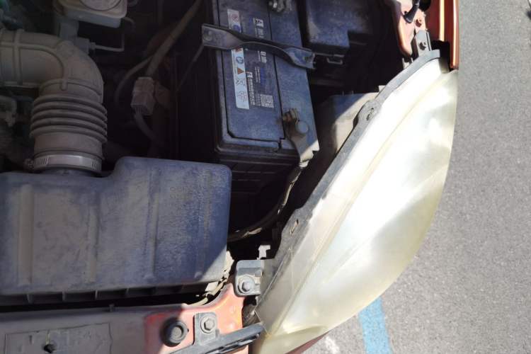 Used CHANGAN Benni mini 2012 1.0L Manual Navigation Version Engine Bay Left