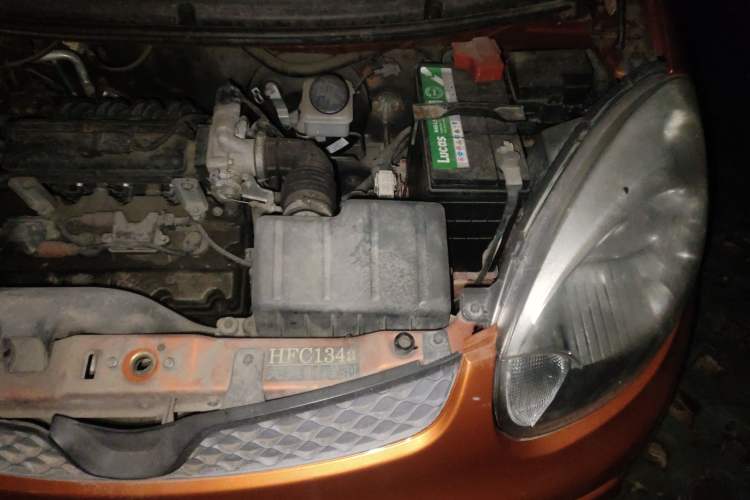 Used CHANGAN Benni mini 2012 1.0L Manual Fashion Edition China V Standard Engine Bay Left