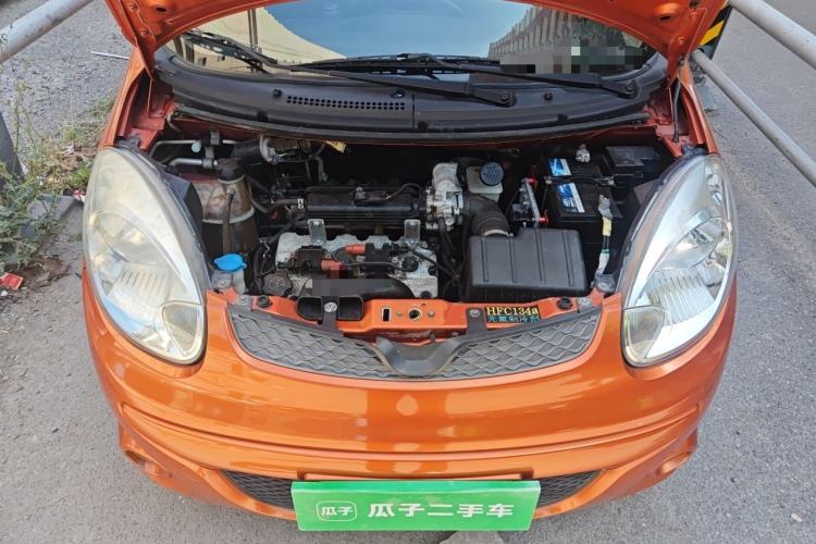Used CHANGAN Benni mini 2012 1.0L IMT Fashion Edition China IV Standard Engine Bay