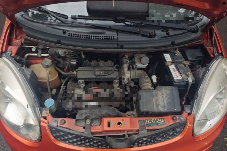Used CHANGAN Benni mini 2012 1.0L Manual Family Edition China IV Standard Engine Bay