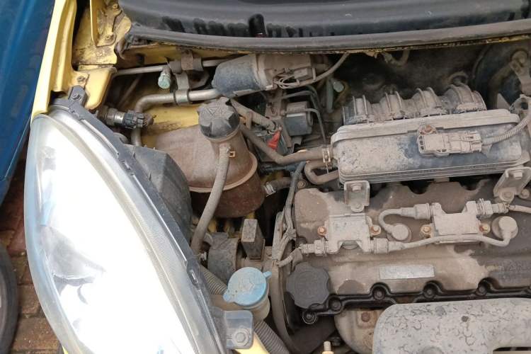 Used CHANGAN Benni mini 2012 1.0L Manual Fashion Edition China IV Standard Engine Bay Right