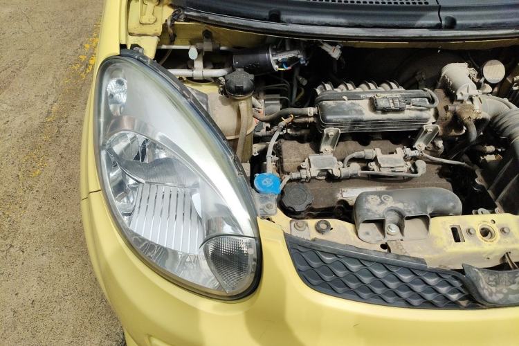 Used CHANGAN Benni mini 2012 1.0L IMT Navigation Version China IV Standard Engine Bay Right
