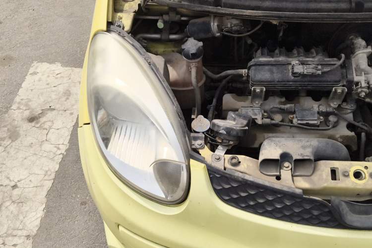 Used CHANGAN Benni mini 2012 1.0L Manual Family Edition China IV Standard Engine Bay Right