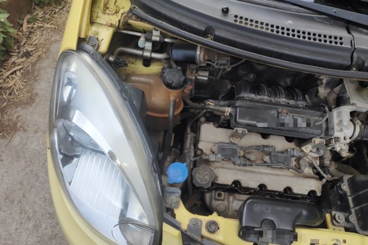 Used CHANGAN Benni mini 2012 1.0L Manual Fashion Edition China IV Standard Engine Bay Right