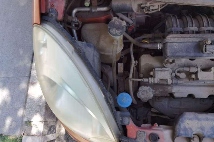 Used CHANGAN Benni mini 2012 1.0L Manual Navigation Version Engine Bay Right
