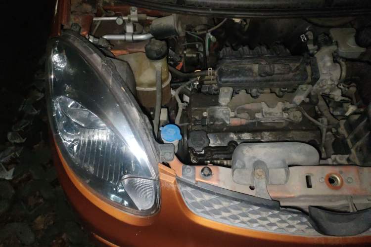 Used CHANGAN Benni mini 2012 1.0L Manual Fashion Edition China V Standard Engine Bay Right