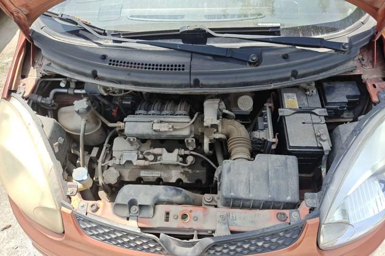 Used CHANGAN Benni mini 2012 1.0L IMT Navigation Version China IV Standard Engine Bay