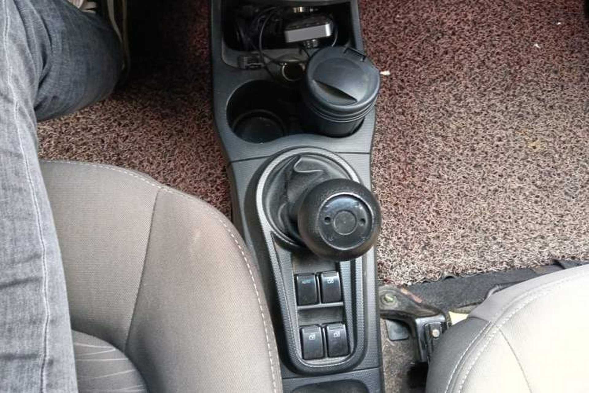 Used CHANGAN Benni mini 2012 1.0L Manual Fashion Edition China IV Standard Gear Lever