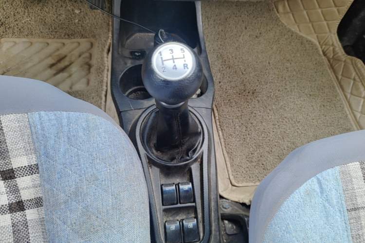 Used CHANGAN Benni mini 2012 1.0L Manual Fashion Edition China V Standard Gear Lever
