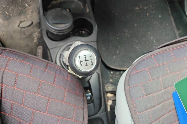 Used CHANGAN Benni mini 2012 1.0L Manual Family Edition China IV Standard Gear Lever