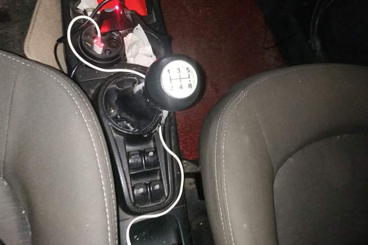 Used CHANGAN Benni mini 2012 1.0L Manual Fashion Edition China V Standard Gear Lever