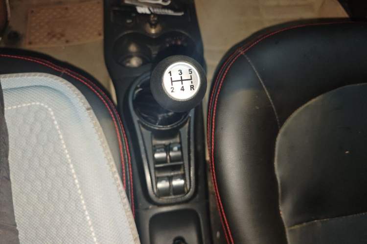 Used CHANGAN Benni mini 2012 1.0L Manual Family Edition China IV Standard Gear Lever