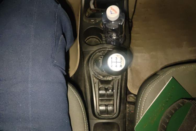 Used CHANGAN Benni mini 2012 1.0L Manual Fashion Edition China V Standard Gear Lever