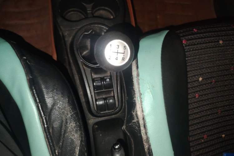 Used CHANGAN Benni mini 2012 1.0L Manual Fashion Edition China IV Standard Gear Lever