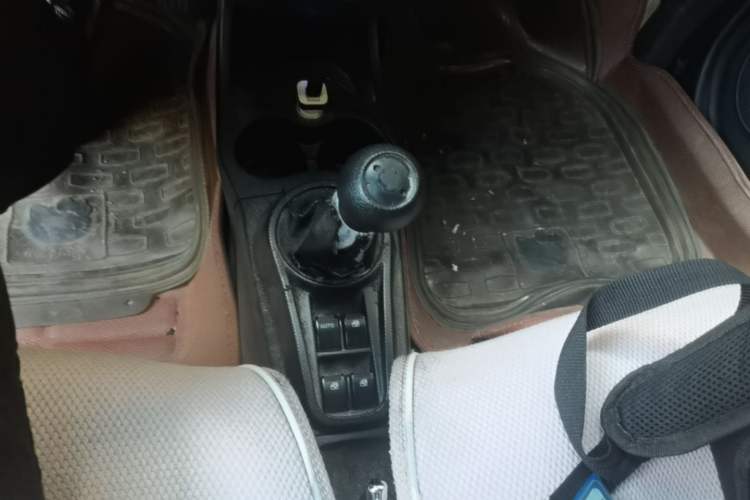 Used CHANGAN Benni mini 2012 1.0L Manual Fashion Edition China IV Standard Gear Lever