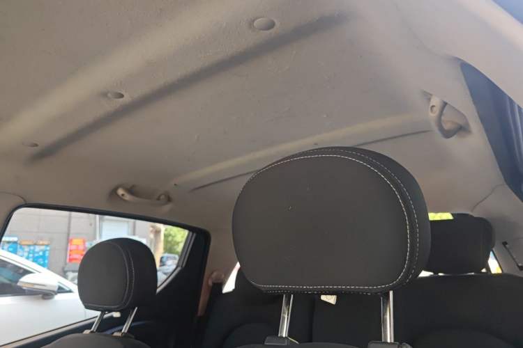Used CHANGAN Benni mini 2012 1.0L IMT Fashion Edition China IV Standard Headliner