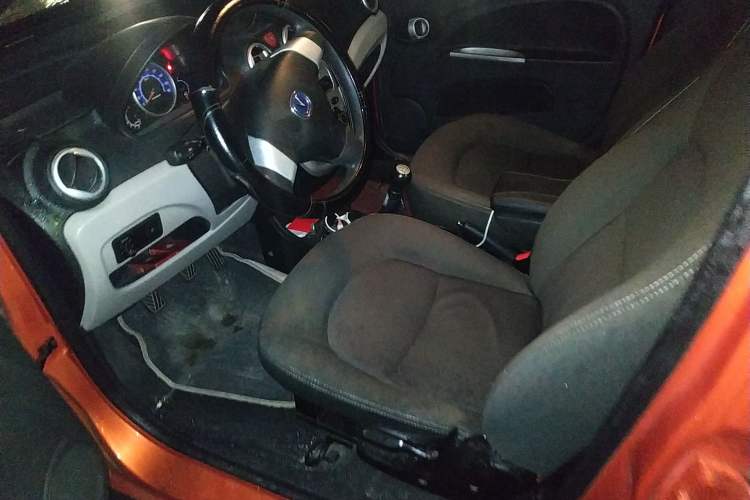 Used CHANGAN Benni mini 2012 1.0L Manual Fashion Edition China V Standard Left Front Seat