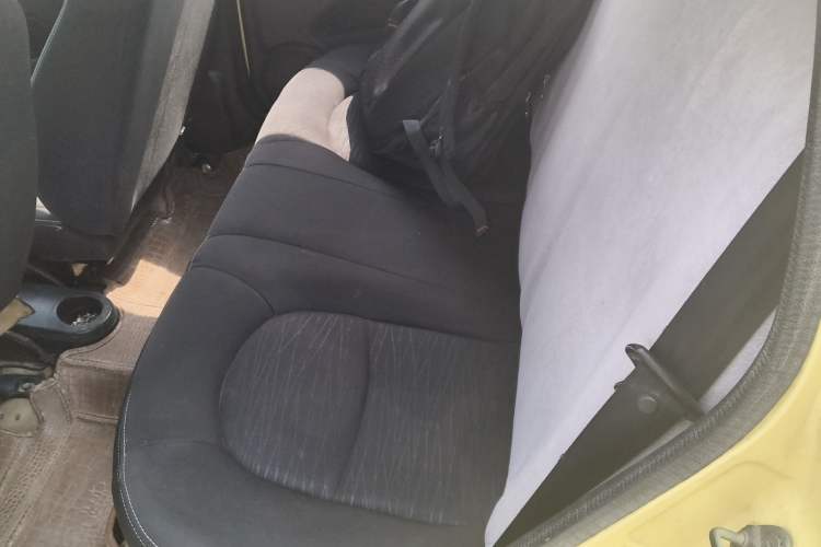 Used CHANGAN Benni mini 2012 1.0L Manual Family Edition China IV Standard Left Rear Seat