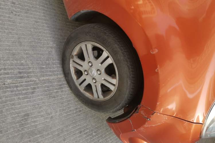 Used CHANGAN Benni mini 2012 1.0L Manual Fashion Edition China IV Standard Right Front Wheel Hub