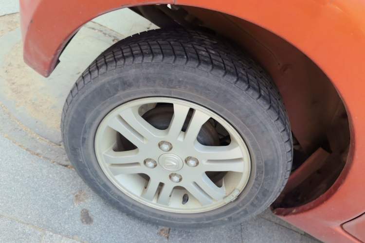 Used CHANGAN Benni mini 2012 1.0L Manual Fashion Edition China V Standard Right Front Wheel Hub