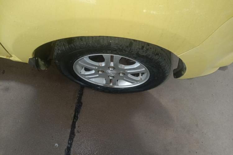 Used CHANGAN Benni mini 2012 1.0L Manual Fashion Edition China IV Standard Right Front Wheel Hub