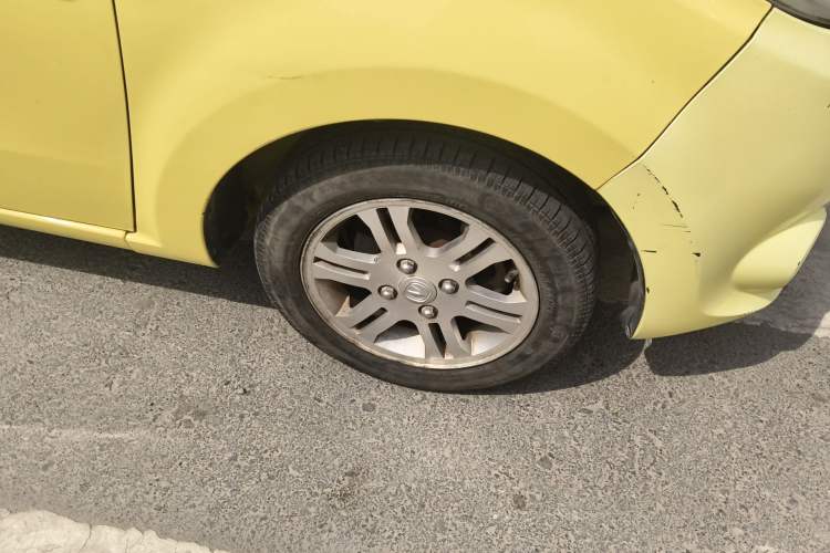 Used CHANGAN Benni mini 2012 1.0L Manual Family Edition China IV Standard Right Front Wheel Hub