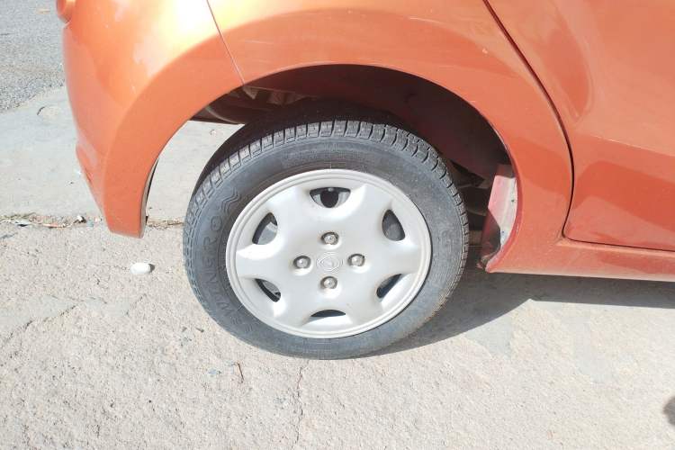 Used CHANGAN Benni mini 2012 1.0L Manual Family Edition China IV Standard Right Rear Wheel Hub