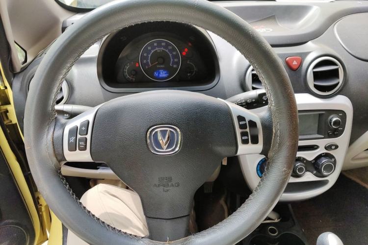 Used CHANGAN Benni mini 2012 1.0L IMT Navigation Version China IV Standard Steering Wheel