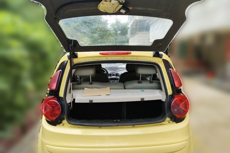 Used CHANGAN Benni mini 2012 1.0L IMT Navigation Version China IV Standard Trunk