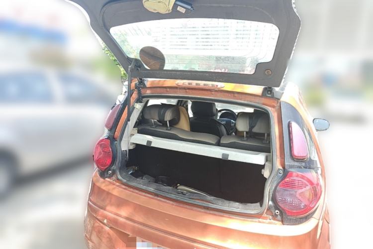 Used CHANGAN Benni mini 2012 1.0L IMT Navigation Version China IV Standard Trunk