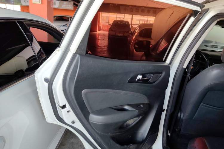 Used CHANGAN CS15 2016 1.5L Manual Fashion Edition Left Rear Door Interior